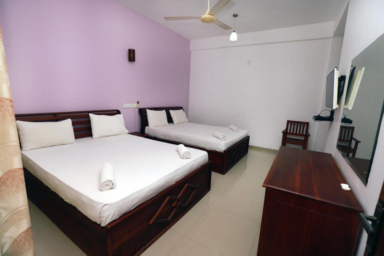 Yala Rich Lodge Tissamaharama Ngoại thất bức ảnh