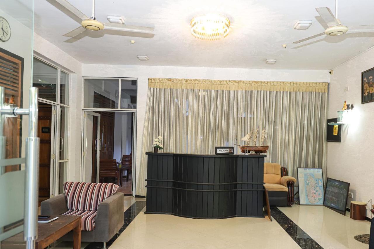 Yala Rich Lodge Tissamaharama Ngoại thất bức ảnh