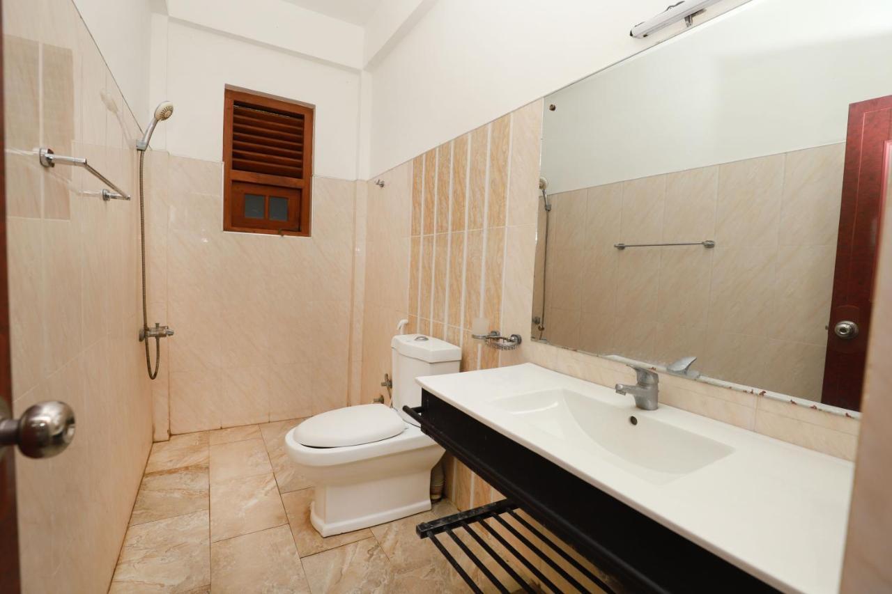 Yala Rich Lodge Tissamaharama Ngoại thất bức ảnh