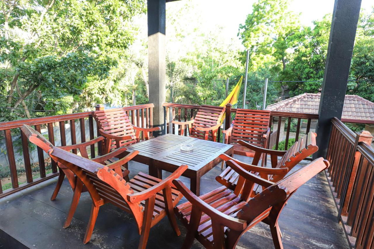 Yala Rich Lodge Tissamaharama Ngoại thất bức ảnh